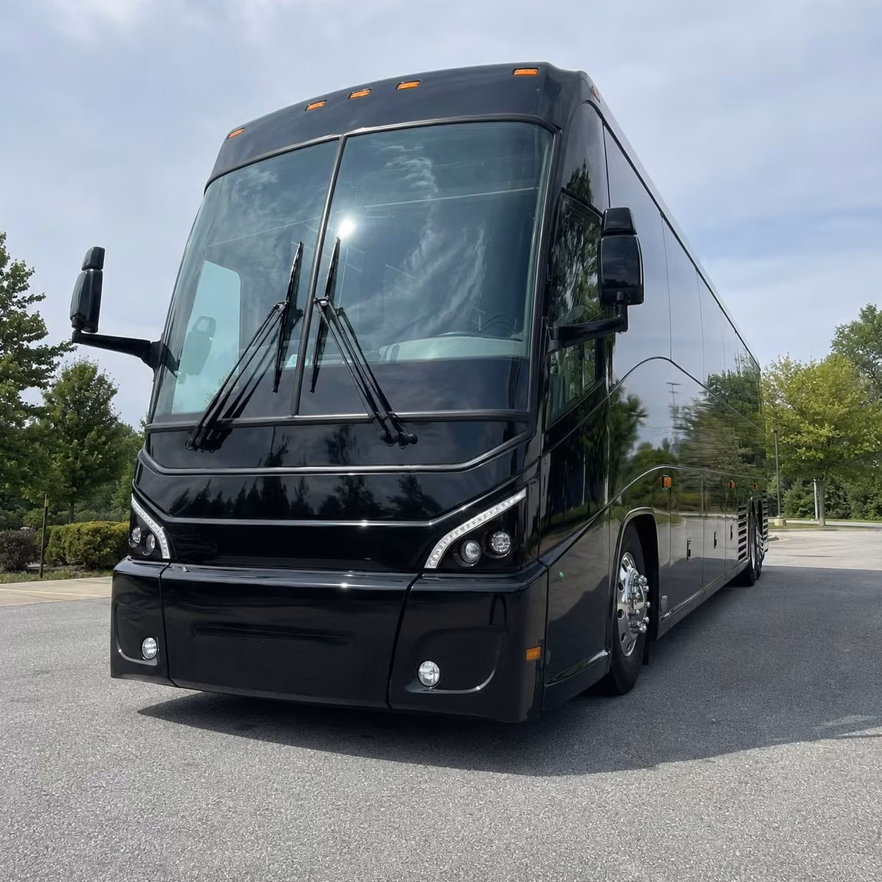 charter bus shuttles for fort knox personnel operations in louisville