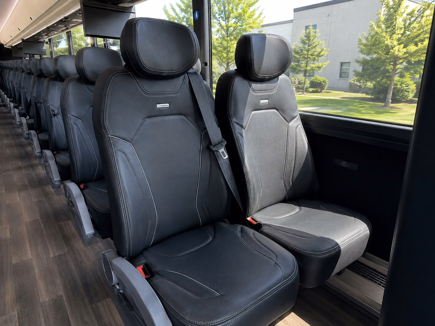 charterbusrentallouisville com makes bridal party transportation in louisville easy on the morning of your wedding