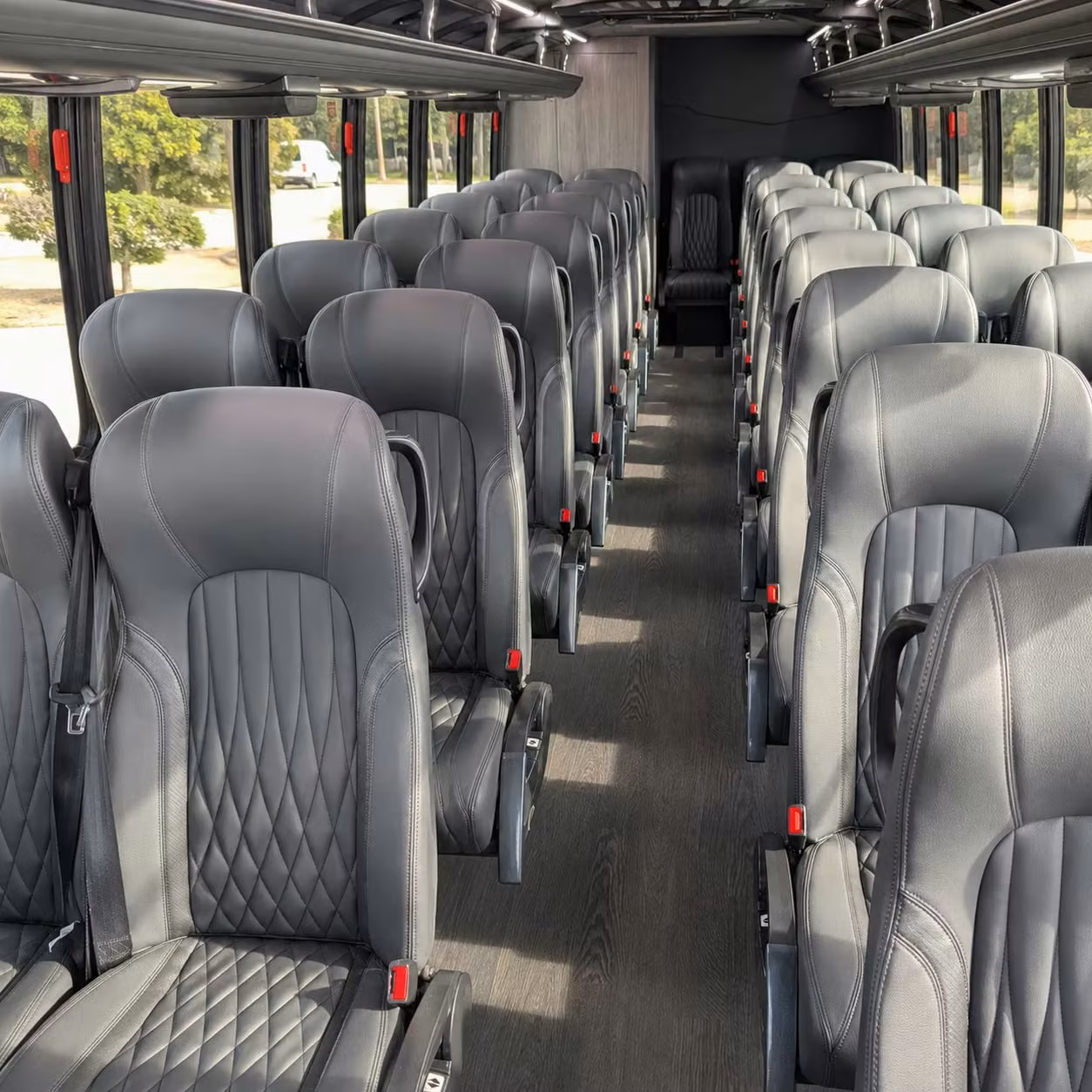 louisville 20 passenger minibus rental