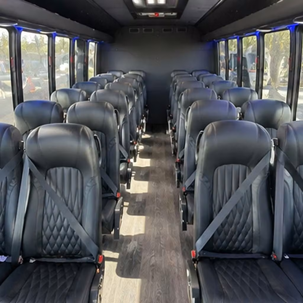 louisville 30 passenger minibus rental