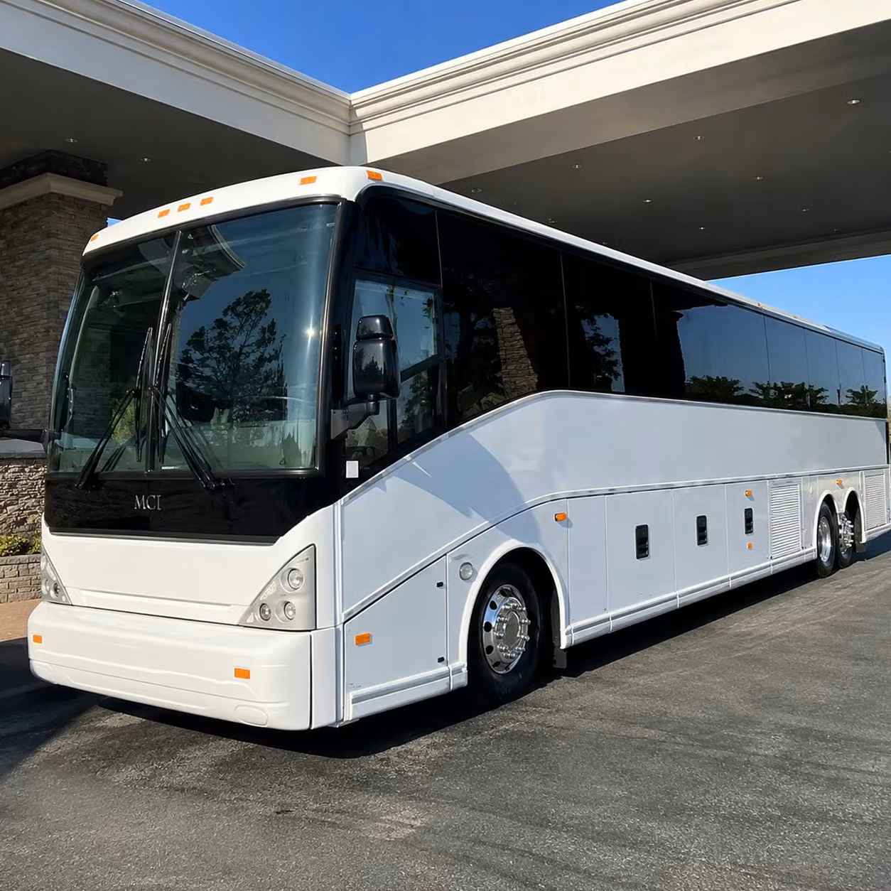 louisville airport shuttle services for corporate groups and conference attendees