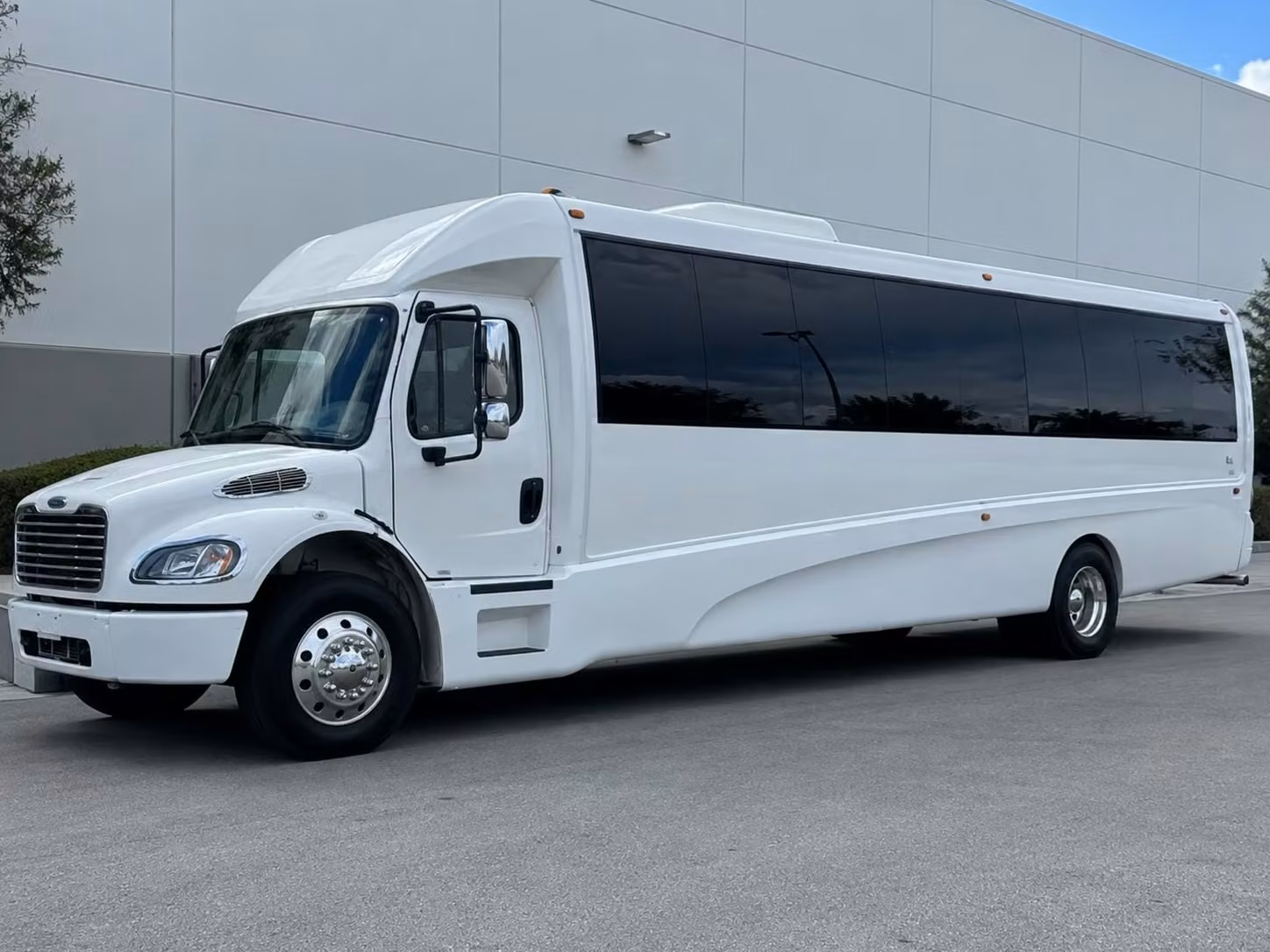 louisville bachelorette bachelor party bus rentals
