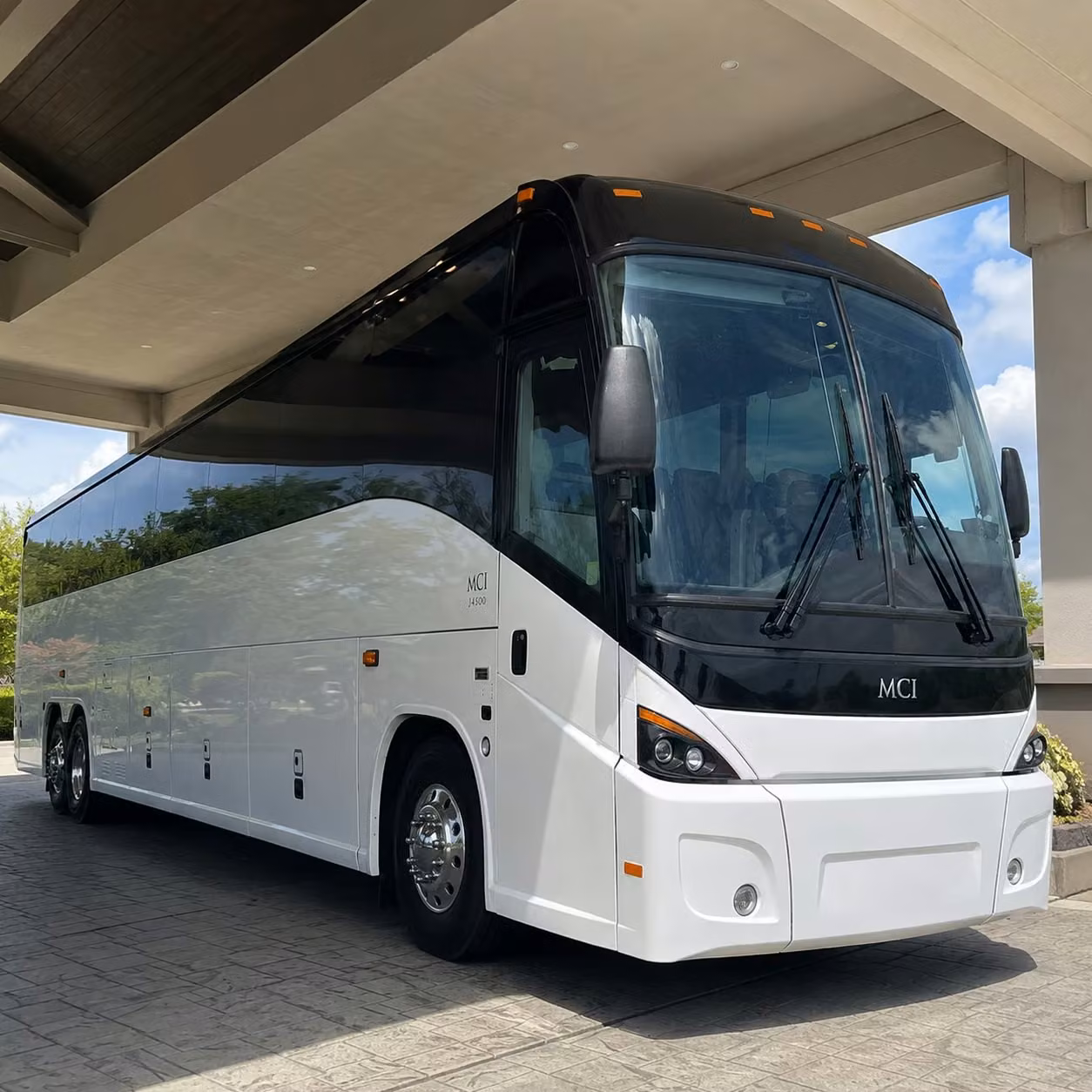 remote parking and off site employee shuttle services in louisville