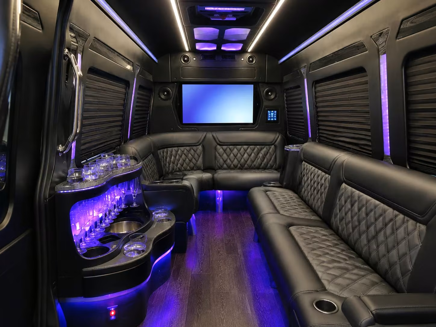 sports and specialty field trip transportation around louisville